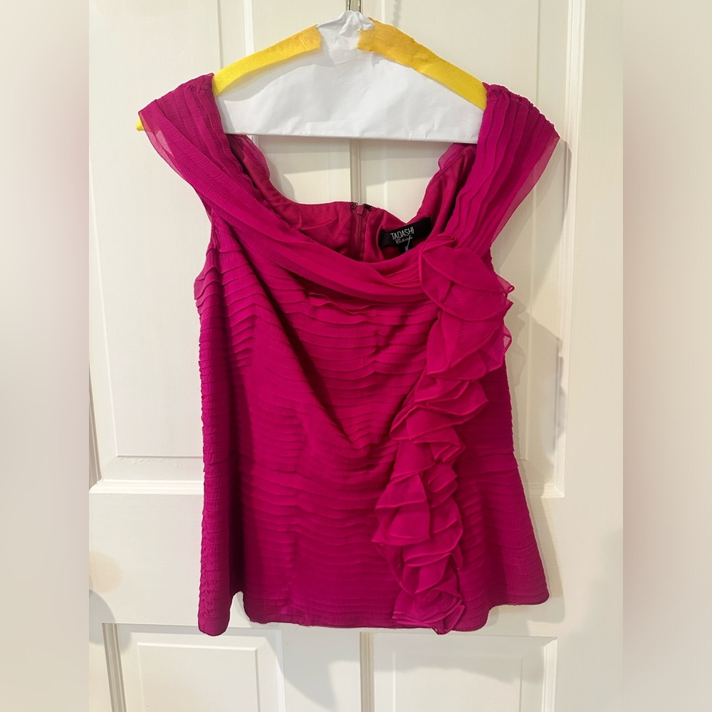 Tadashi Collection Fuchsia Pleated off the shoulder top